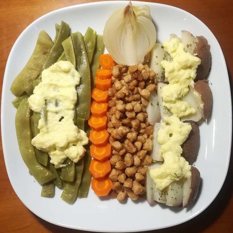 Judías verdes con patatas y soja texturizada
